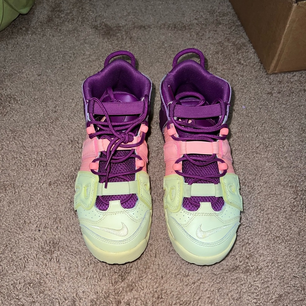 AIR MORE UPTEMPO GS 'LUCKY CHARMS